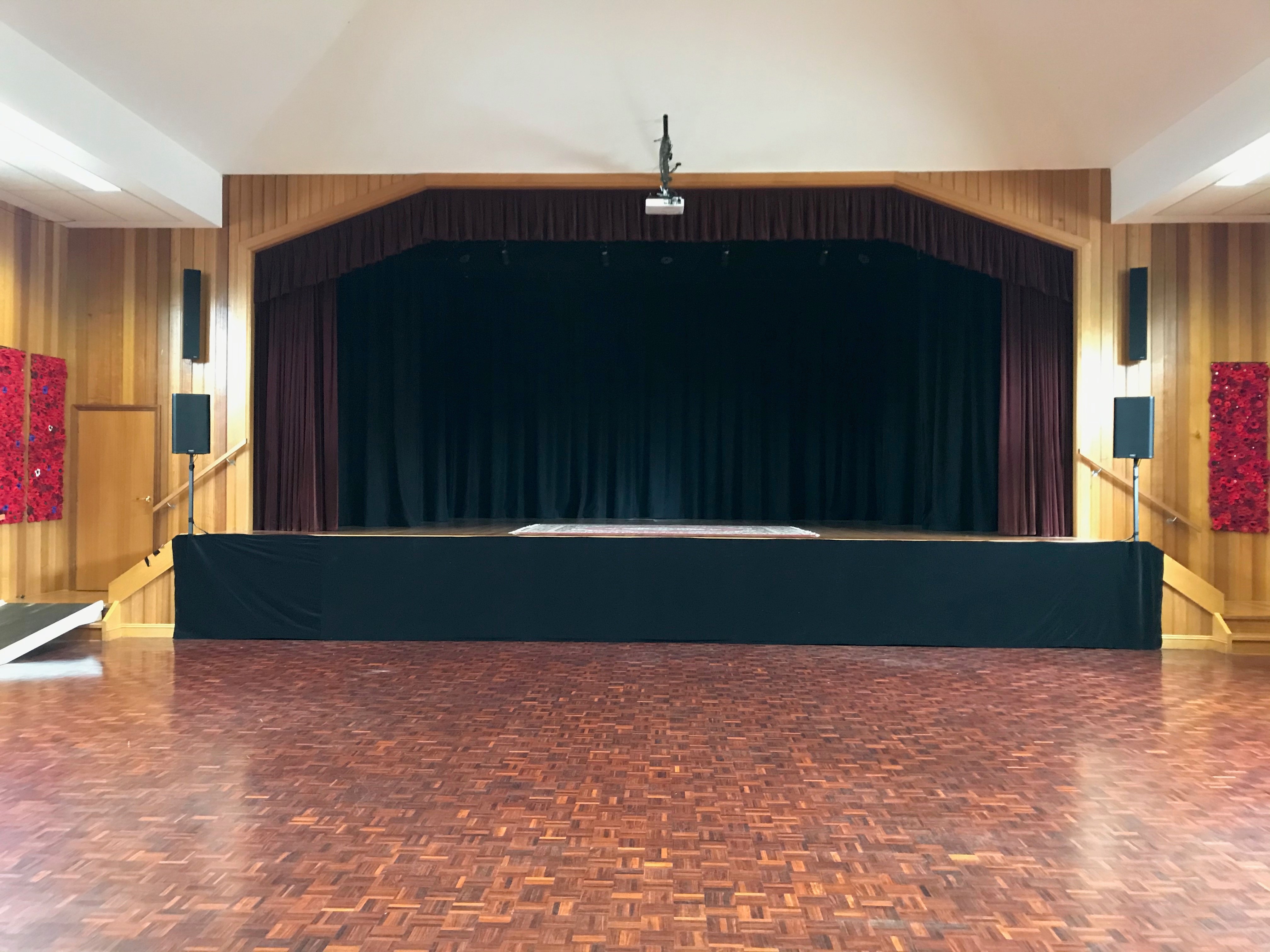 Algie-Hall-Stage.jpg